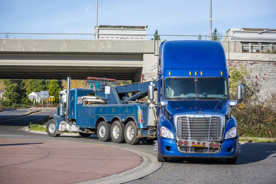 How Truck Towing Services Support Roadside Emergencies in Denver, CO