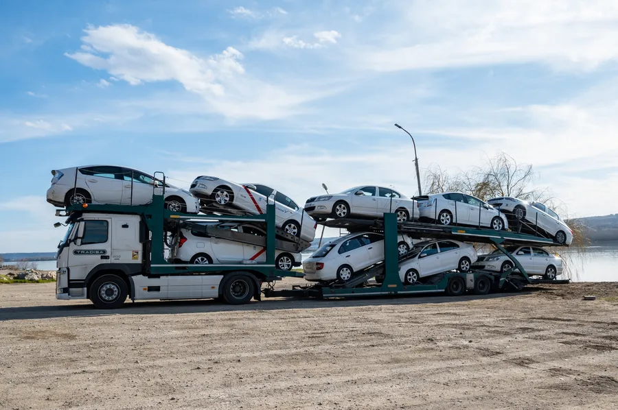 Why Junk Car Towing Is Essential For Proper Disposal Practices in Denver, CO